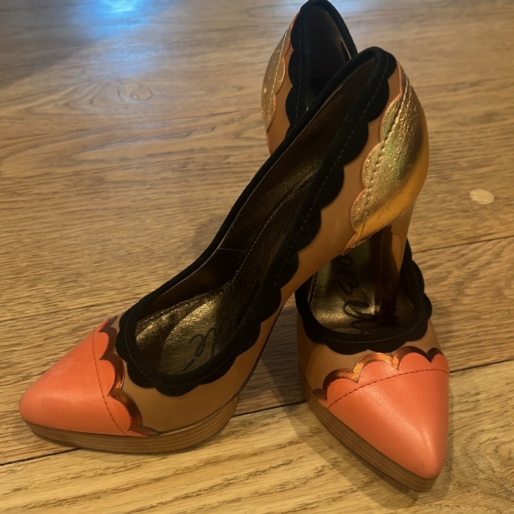 Outrageously cool heels by Lanvin size 37.5 - Picture 6 of 10
